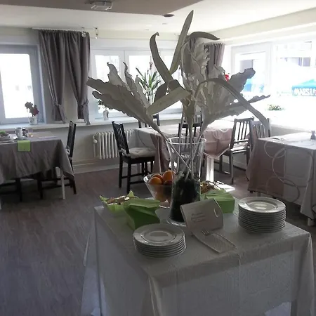 Отель House Ela